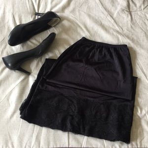 Black Half Slip (Vanity Fair)